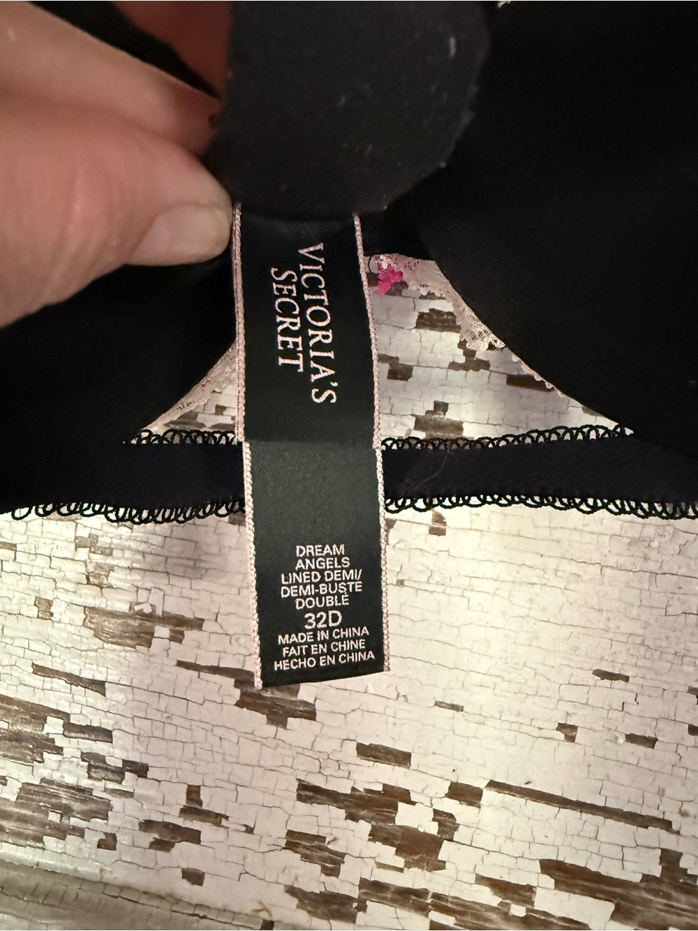 Victoria's Secret Black Lace Bra with Pink Bow - Picture 3 of 3